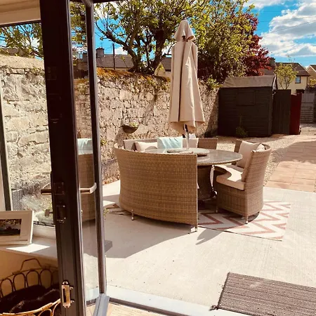 Town House 4 Bed